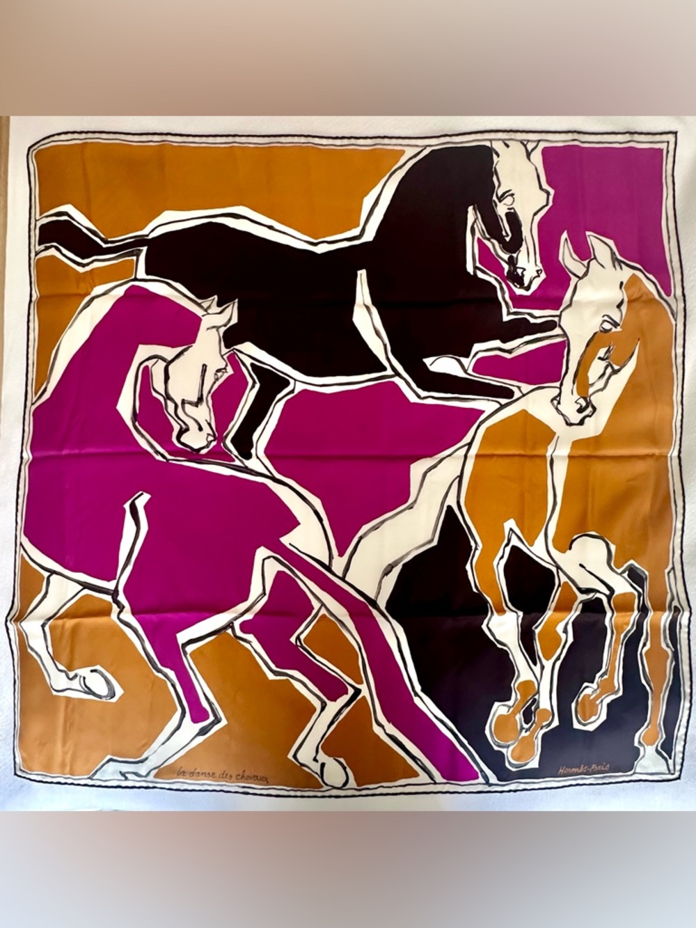 Hermes La Danse des Chevaux Double Face 90 cm Scarf - Like New - Picture 6 of 16